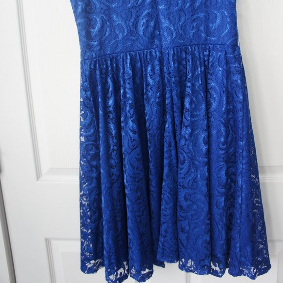 Marina Bright Blue Lace Dress Size 8 with belt - Picture 13 of 16